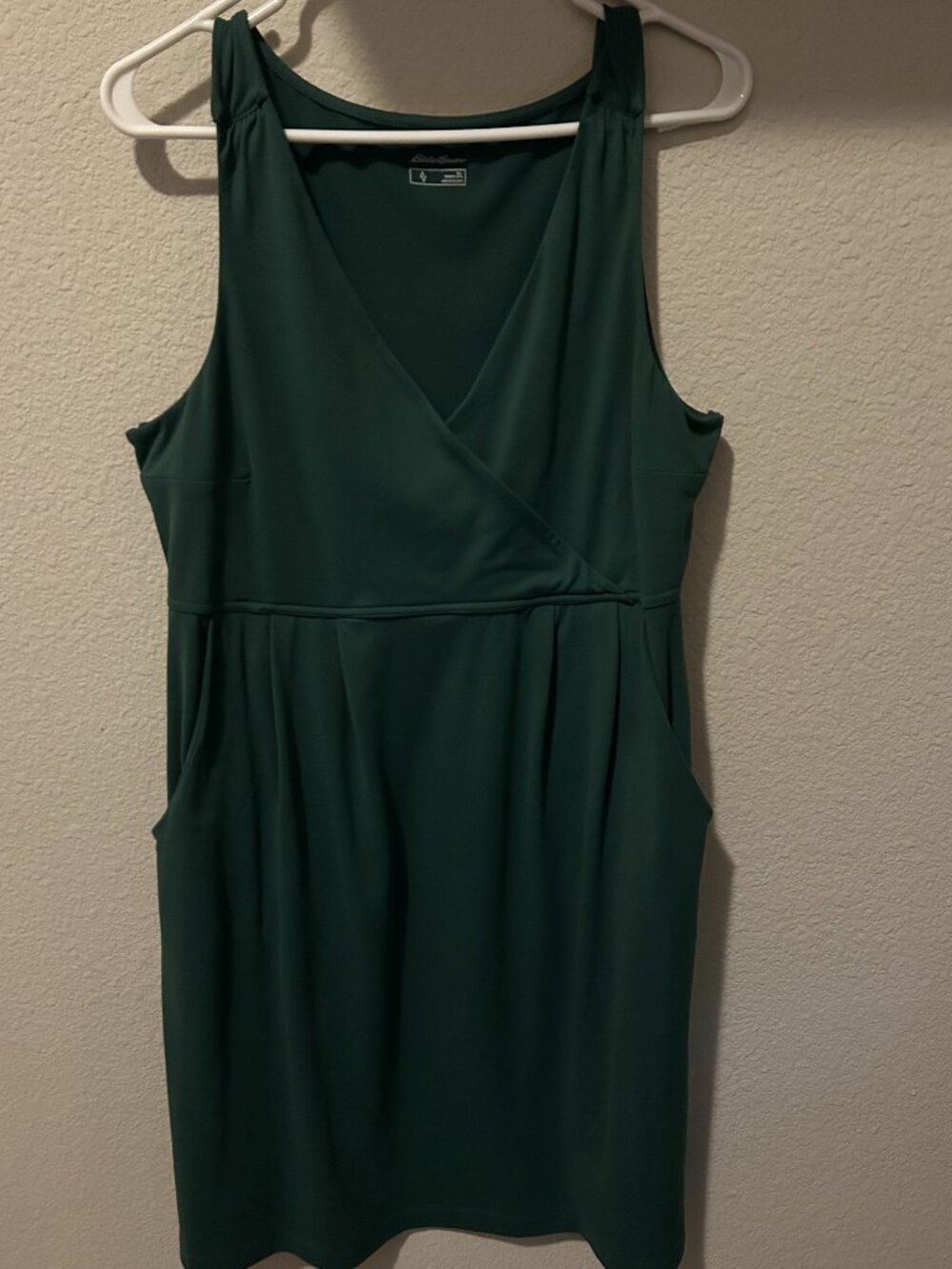 Eddie Bauer Dark Green Sleeveless Faux Wrap Travel Dress with Pockets – Size XL